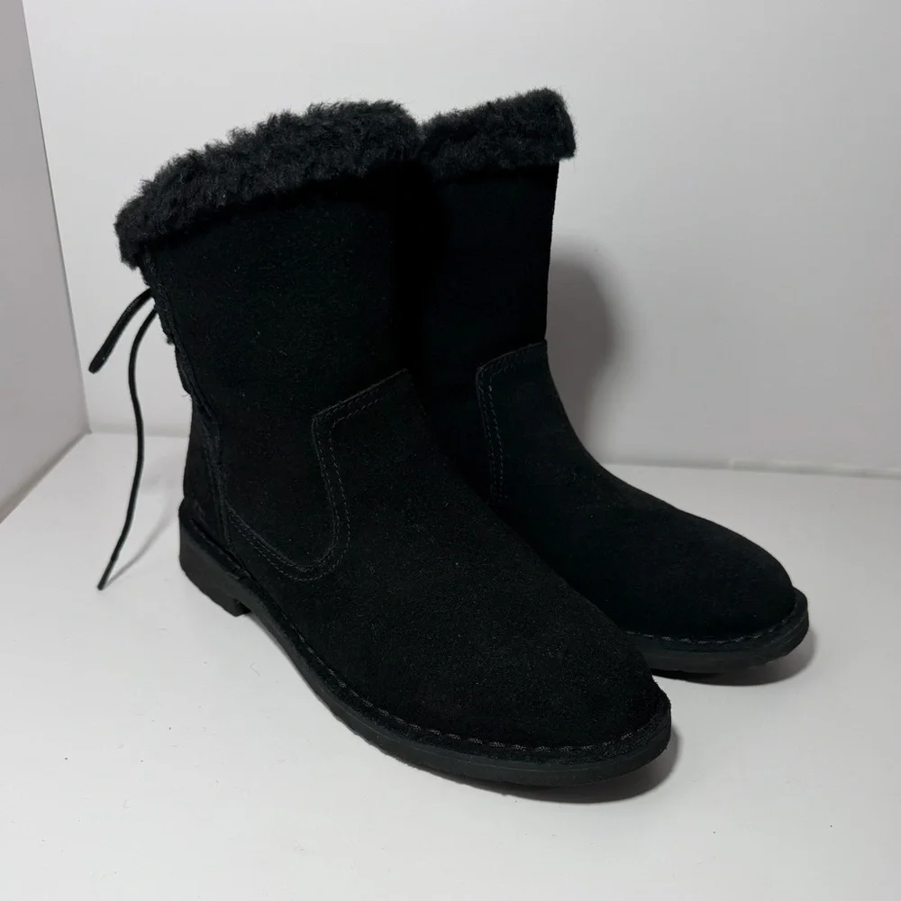 UGG Naiyah Winter Boots Black Size 8